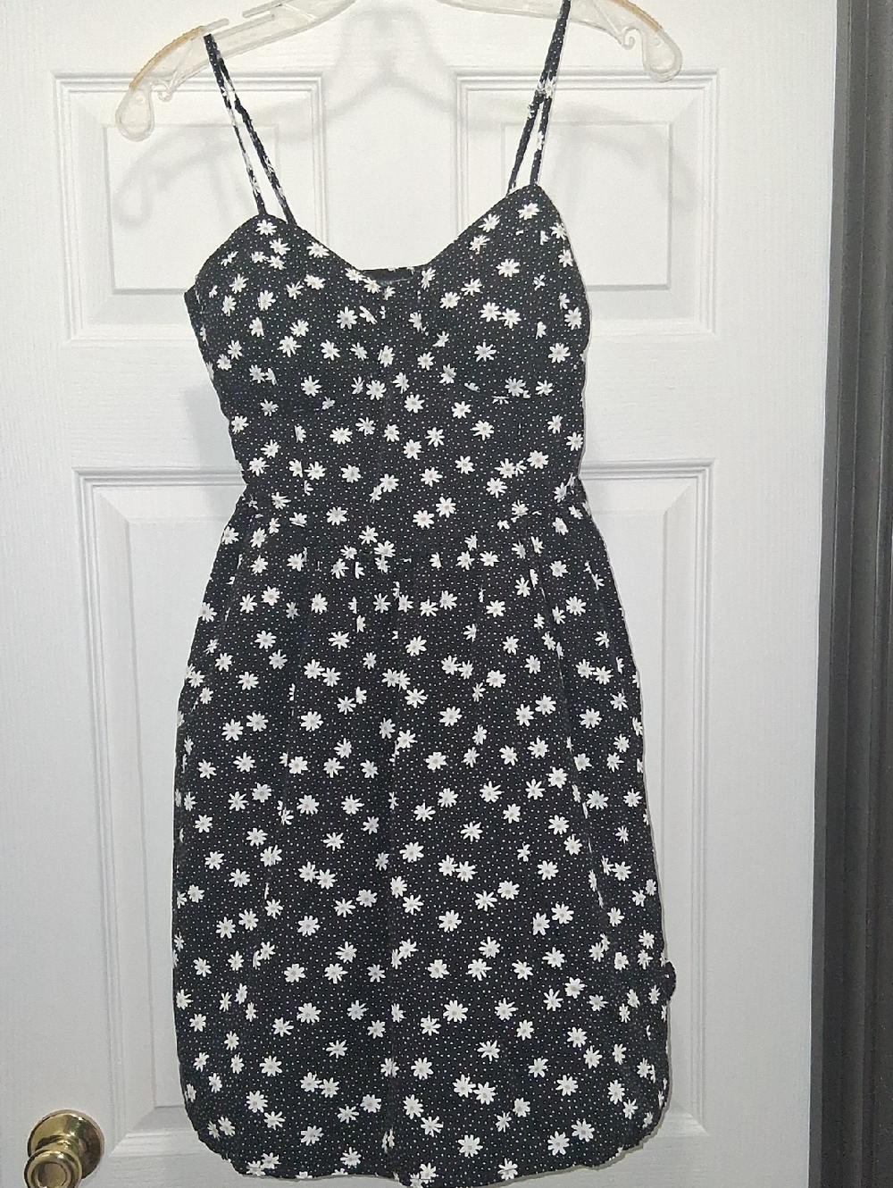 🧹No Boundaries Black & White Daisy Mini Dress